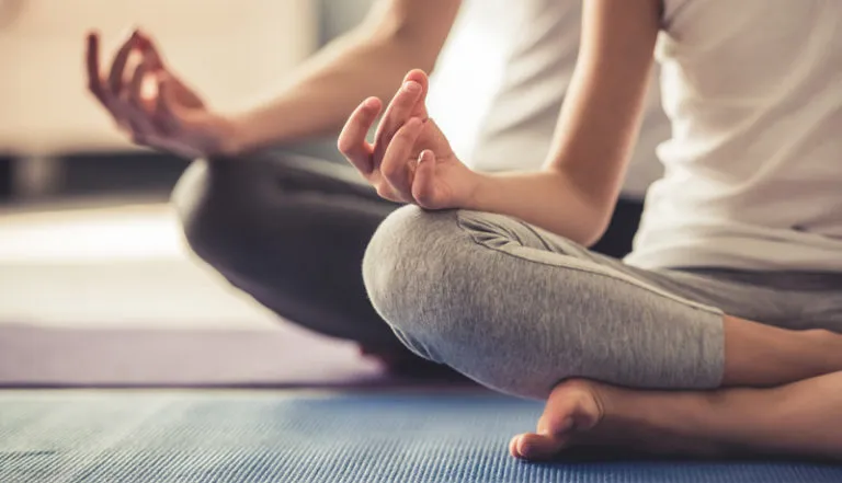 Angele Om Yoga 2